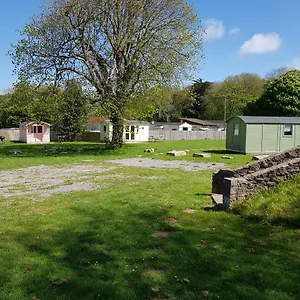 Acorn Camping And Caravan Park Campsite